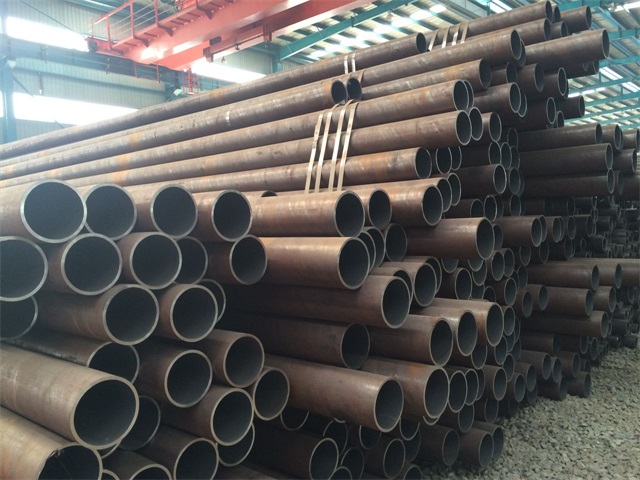 承德化肥设备用高压无缝钢管